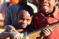 Kid with little guitar